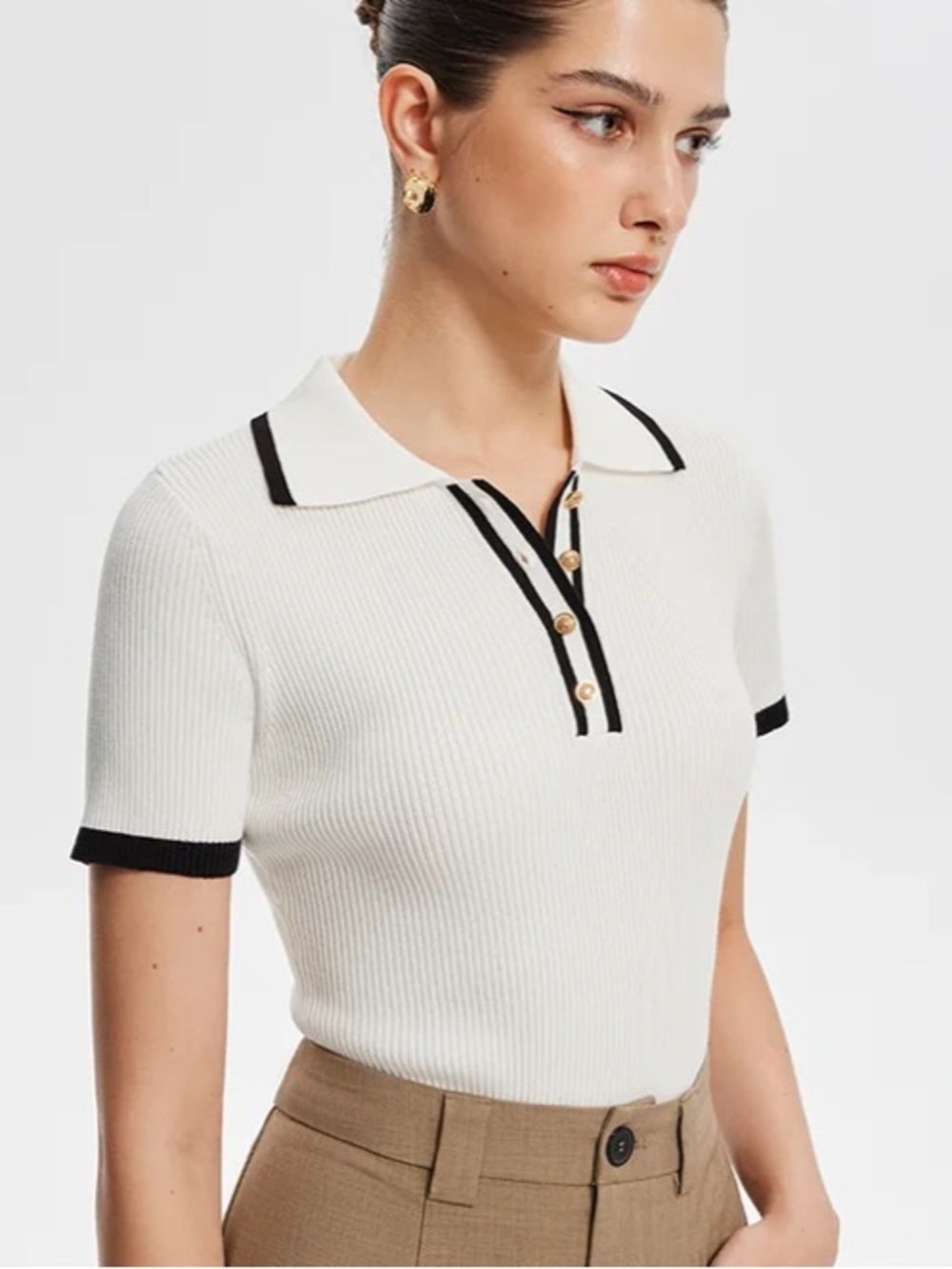 Contrast Trim Metal Button Knit Top